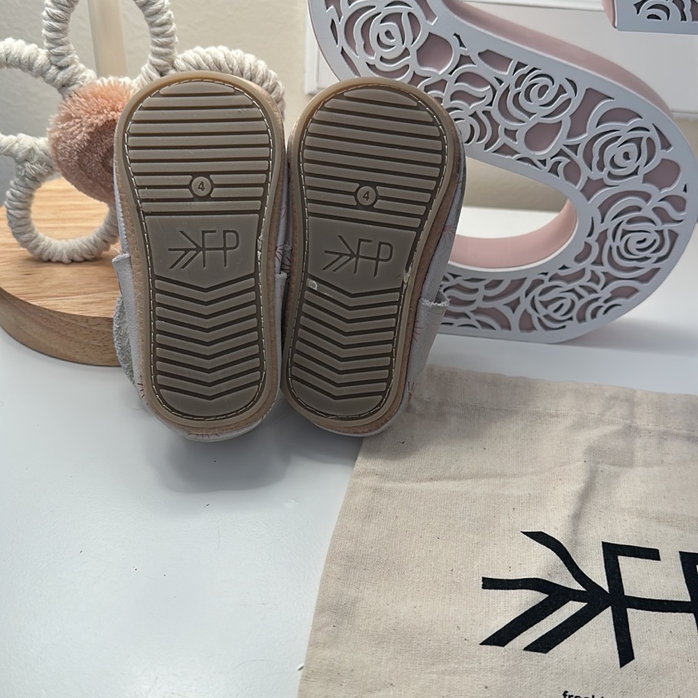 Freshly Picked Sunny Moccasins - Picture 3 of 4